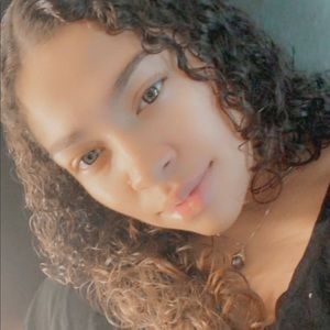 Meet your Posher, Niah